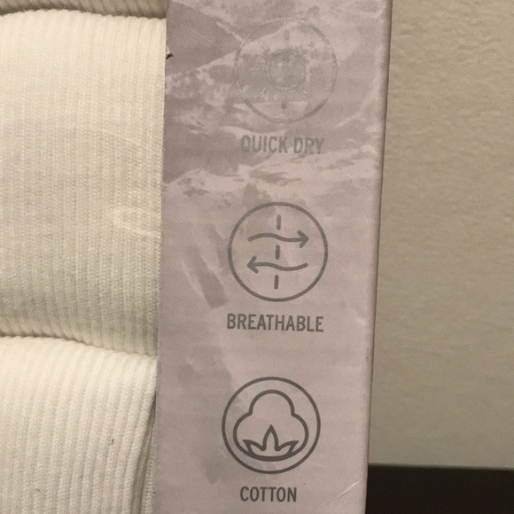 Eddie Bauer Men's Classic Cotton A-Shirt. - Picture 5 of 7